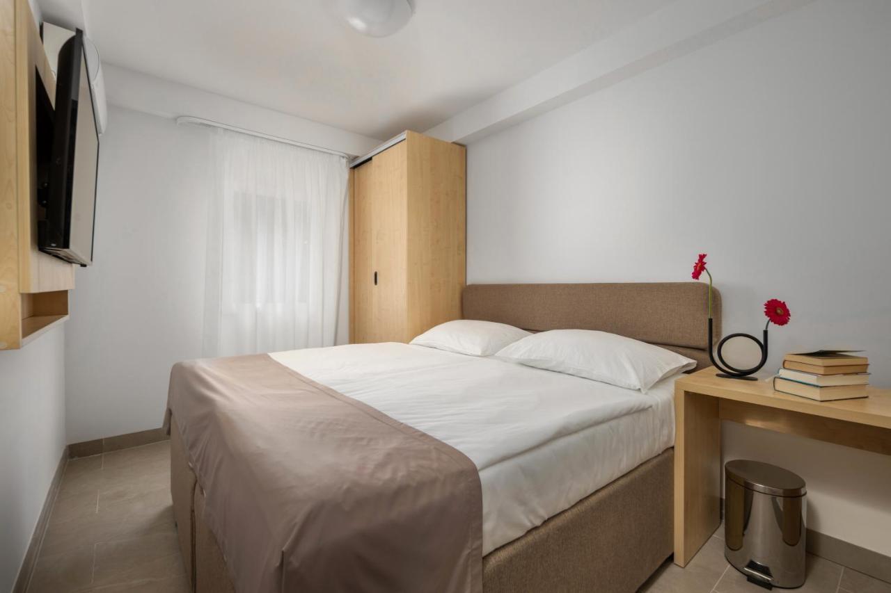 Hotel Delfin オミサリ エクステリア 写真