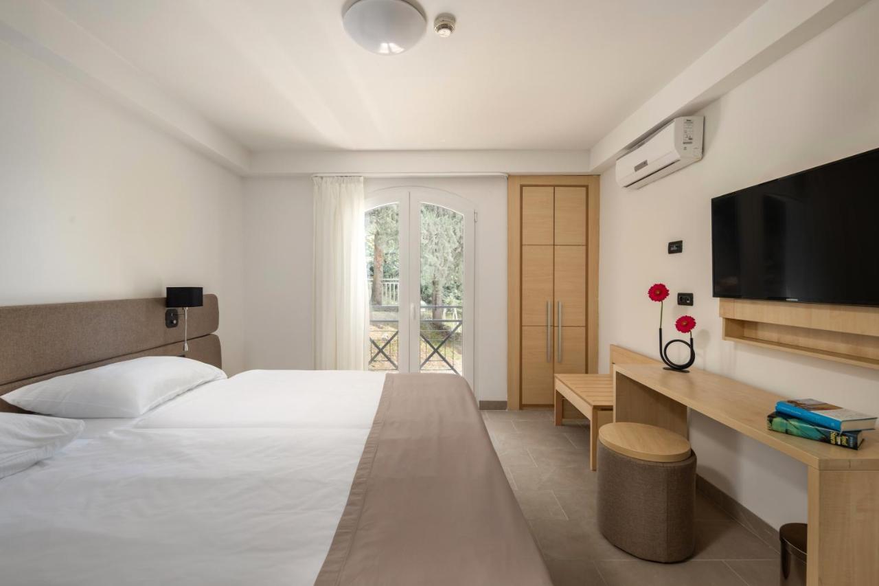Hotel Delfin オミサリ エクステリア 写真